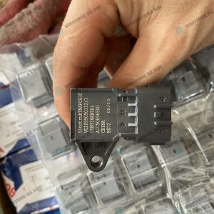 Cảm biến nhiệt độ & áp suất khí nạp động cơ D10/380 Howo V7G mã 90112