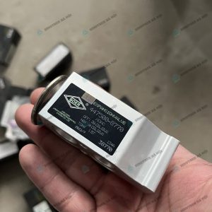 Van tiết lưu giàn lạnh đời mới ( không ren ) HW380 V7G
